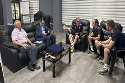 عکس:دیدار خطیر و فریبا با مربیان اسپانیایی جدید استقلال