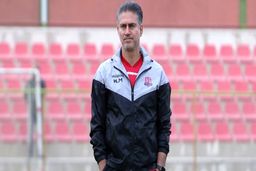 حمید مطهری با نساجی تمدید کرد