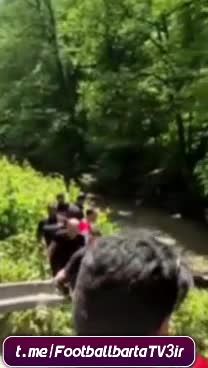 ویدئو|سقوط ماشین هواداران نساجی به قعر دره در راه مسابقه تهران