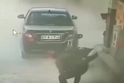 ببینید لحظه هولناک آتش سوزی دنا پلاس در پمپ بنزین