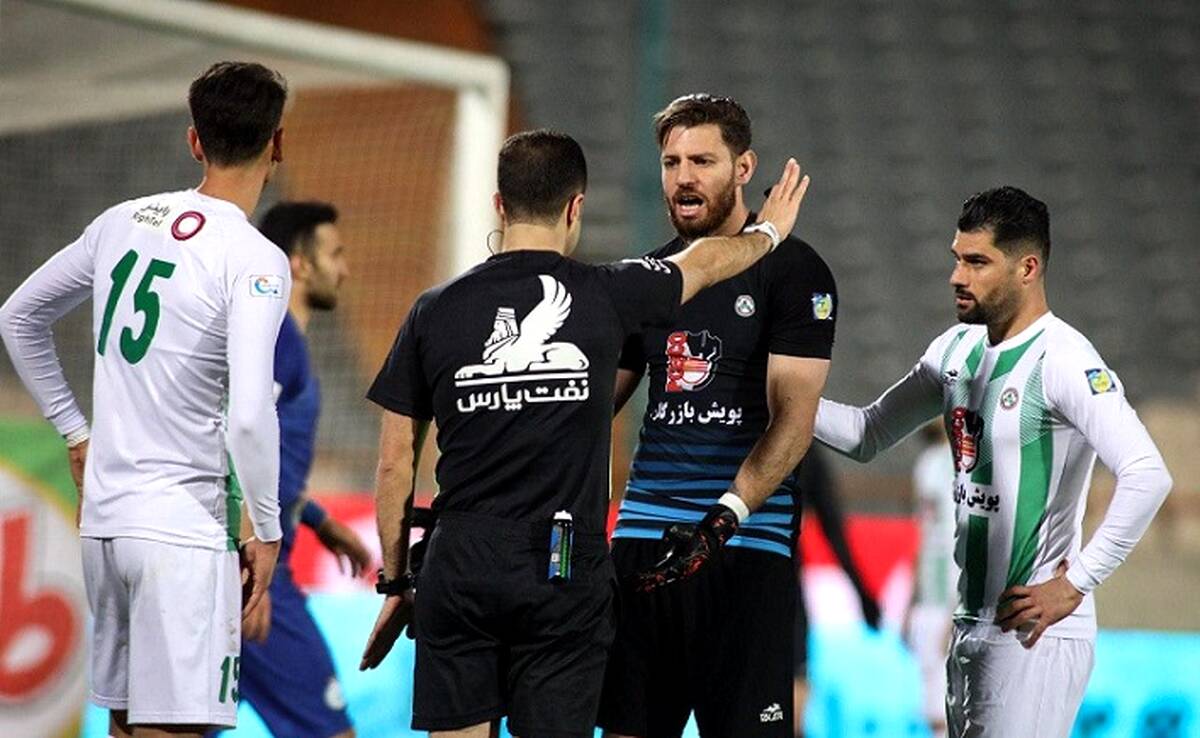 کربکندی: داور سیزده بدری سوت می‌زد!

