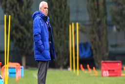 شعار استقلال را رها کن علیه فتح الله زاده در آزادی