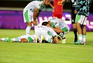 گربه سیاه پرسپولیس ؛ سوپر قهرمان را حذف کرد