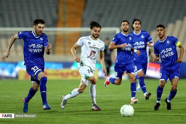 استقلال ذوب آهن