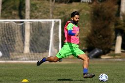 فوری/بازیکن جنجالی استقلال اخراج شد!