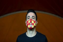 باشگاه فولاد:استقلال دور نکونام را خط بکشد