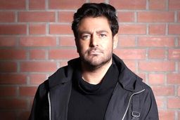 عکس شوکه کننده محمدرضا گلزار بدون پوشش