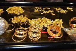 قیمت سکه و طلا امروز دوازدهم اسفند ماه 99 + جدول قیمت 