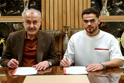 (عکس) امضای قرارداد ارونوف با پرسپولیس