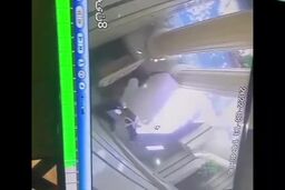 لحظه وحشتناک زورگیری و خفه کردن یک دختر در سعادت آباد تهران