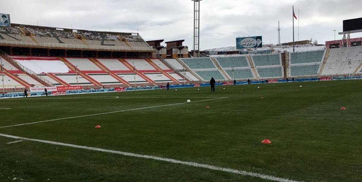 قطع 30 دقیقه‌ایی برق ورزشگاه یادگار امام