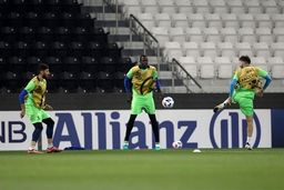 دوحه در انتظار کلاس گلزنی شیخ استقلال

