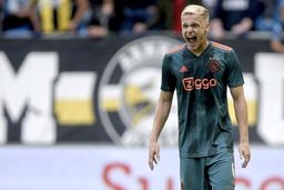 واکنش ستاره آژاکس به شایعه توافق نهایی با رئال

