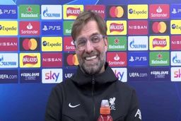 واکنش قشنگ یورگن کلوپ به حضور تماشاگران در ورزشگاه آنفیلد

