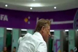 ببینید فضای رختکن عربستان بین دو نیمه بازی با آرژانتین