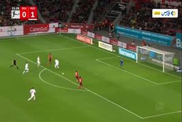 فیلم|توپ ربایی و پاس گل دیدنی آزمون برای لورکوزن