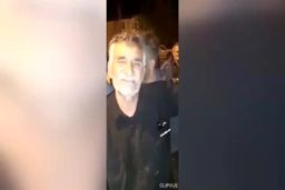 سخنان سوزناک پدری که خانواده اش را درسیل از دست داده و منتظر آخرین جنازه است