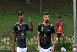 اتهام بزرگ لژیونر مشهور به فوتبال ایران