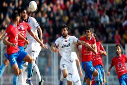 استقلال بعد از چند بازی آسان در قائمشهر زمین گیر شد|مطهری بین پرسپولیس و استقلال فاصله انداخت