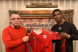 تراکتور نقره داغ شد/ ۸۸۰ هزار دلار برای کنستانت بدون یک دقیقه بازی!

