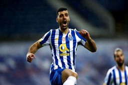 طارمی پیشنهاد رسمی ندارد/ مهدی در پورتو ماندنی است
