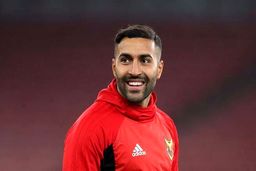 قدوس با توپ پر بازگشت

