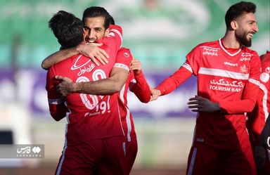  صعود پرسپولیس با غلبه بر ذوب آهن