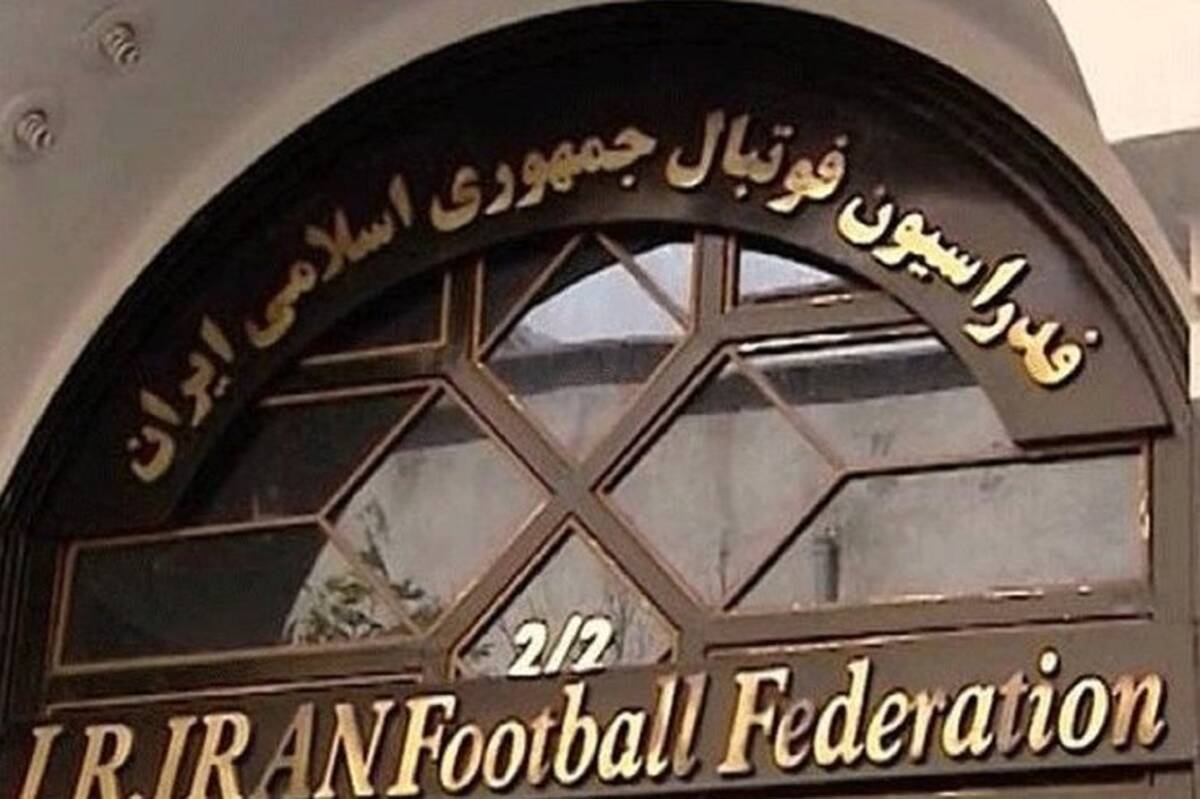 پرونده شجاع خلیل‌زاده به فیفا می‌رود / شکایت از محمود فکری و هافبک استقلال به کجا رسید؟

