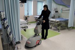 نظافت صنعتی در فصل بهار با زمین شوی و اسکرابر صنعتی اتحاد صنعت صدرا