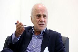 کنایه تند مصطفوی به عزیزی‌ خادم: یک بچه 4 ساله هم این انتخاب ‌ها را نمی ‌کند

