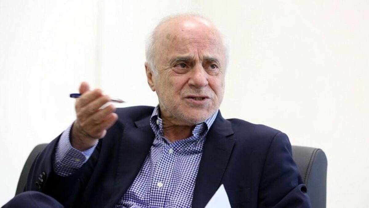 کنایه تند مصطفوی به عزیزی‌ خادم: یک بچه 4 ساله هم این انتخاب ‌ها را نمی ‌کند

