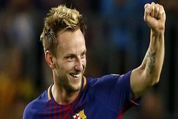 پاسخ منفی بارسلونا به پیشنهاد آث میلان برای جذب راکیتیچ

