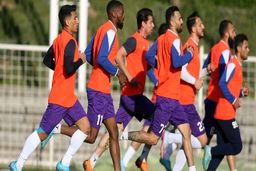 ساپینتو از روز اول استقلال را پشت درب های بسته برد