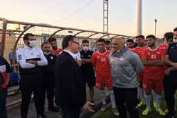 صلاح «تراکتور» خویش «زنوزی» داند!

