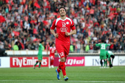 برد شش گله پرسپولیس با بازی زیبای علی کریمی و ایمون زائد