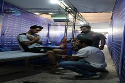 تصاویر حضور بازیکنان پرسپولیس در ایفمارک