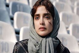  الهه حصاری در خودرو لاکچری