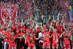 پرسپولیس در اندیشه جشن قهرمانی/ نگاه استقلال به نایب‌قهرمانی و جام حذفی

