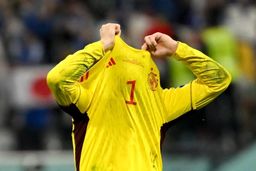 خداحافظی نویر|دروازه بان بایرن مونیخ فصل را از دست داد|عکس