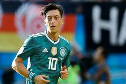 مسوت اوزیل در همسایگی ایران+عکس دیدنی 